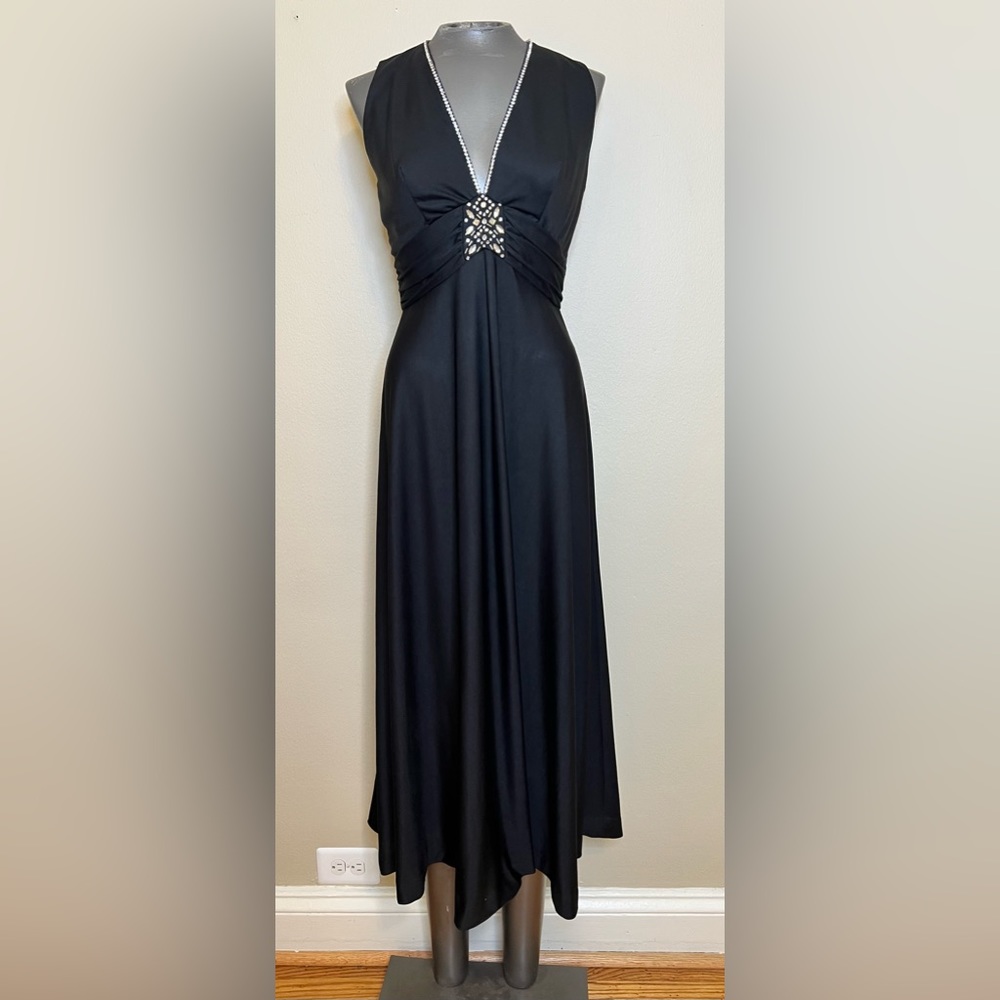 Vintage (60/70’s) Black long dress small